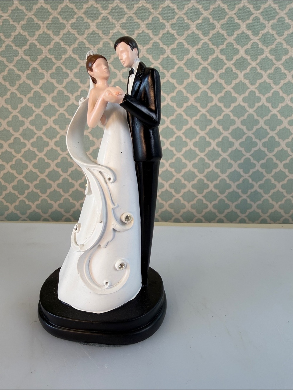 Romantic Bride and Groom Cake Topper - White and Black